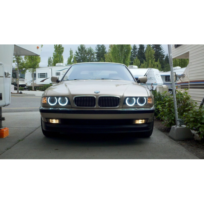 Ангельские глазки BMW E38 (CCFL angel eyes)