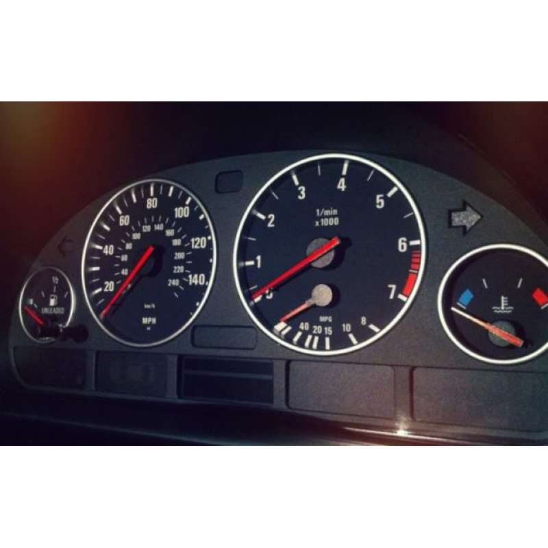 Кольца в приборную панель BMW E34