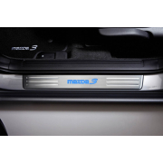 Накладки на пороги Mazda 3 с LED подсветкой