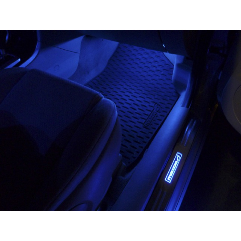 Накладки на пороги с подсветкой Mazda 6